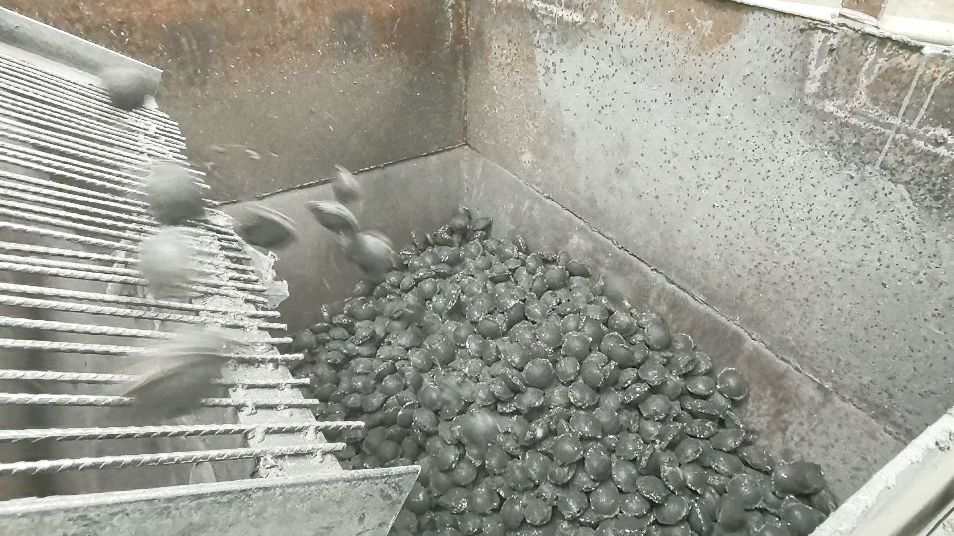 建杰粘合劑解決除塵灰成型難點